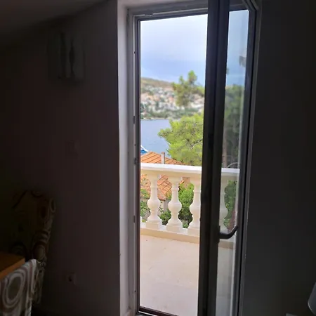 Διαμέρισμα Ines *