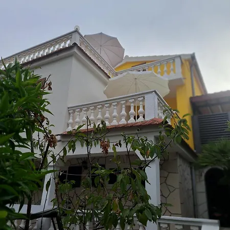 Ines Apartamento Trogir