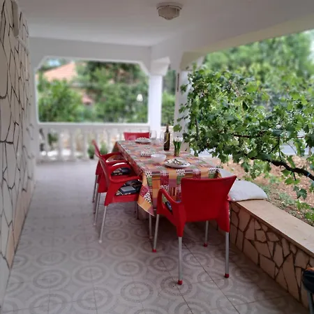 Ines Apartman